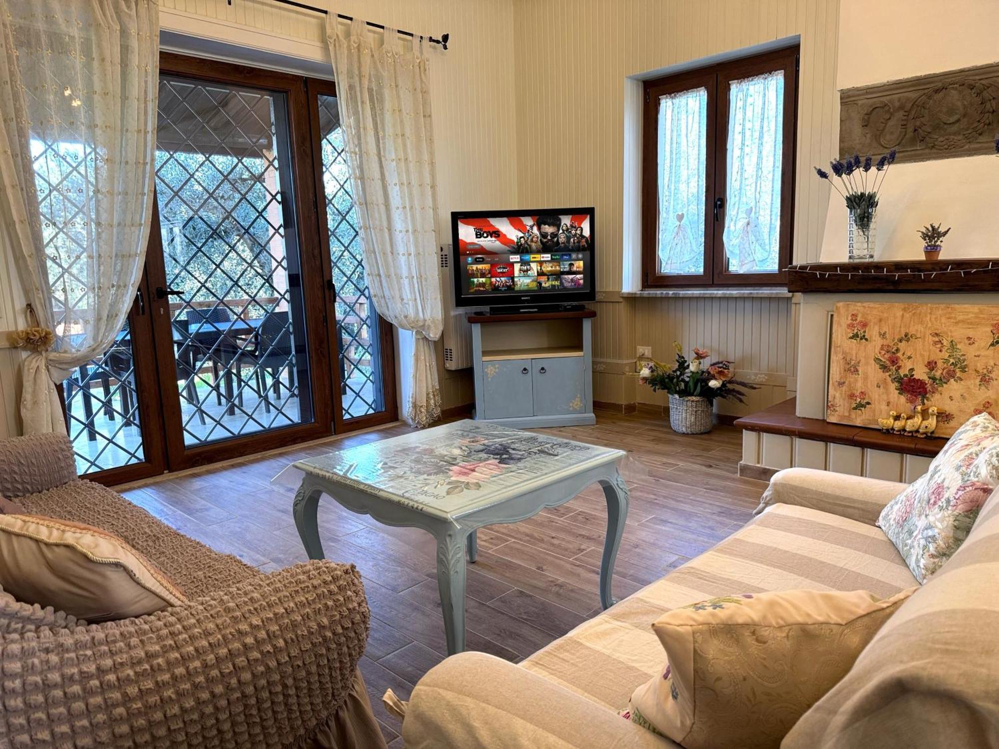 Вилла La Piccola Provenza Фиано-Романо Экстерьер фото